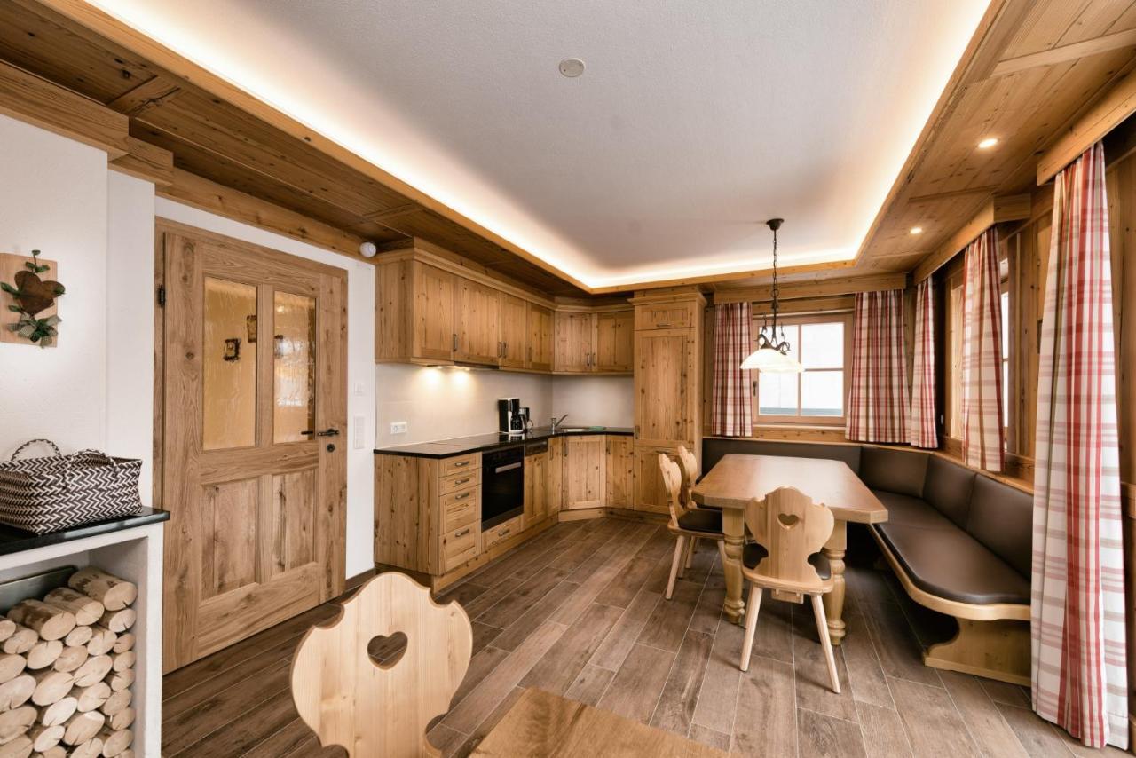 Firstpeak Chalets Zauchensee Eksteriør billede
